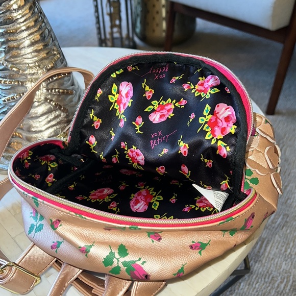 Betsey Johnson Mini Back Pack - Picture 4 of 4